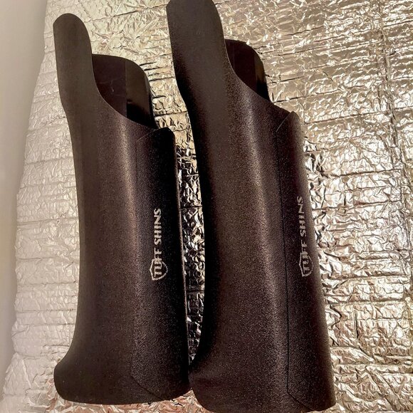 Tuff Shins Gaiters for Outdoor Activities. - Picture 7 of 7